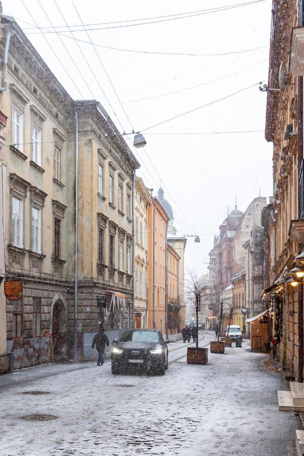 Romari Лесі Українки Apartman Lviv Kültér fotó