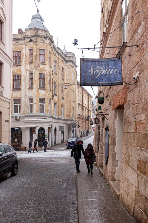 Romari Лесі Українки Apartman Lviv Kültér fotó