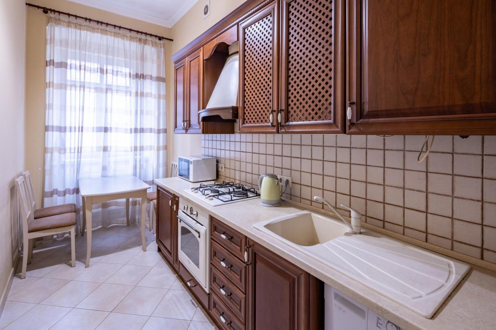 Romari Лесі Українки Apartman Lviv Kültér fotó