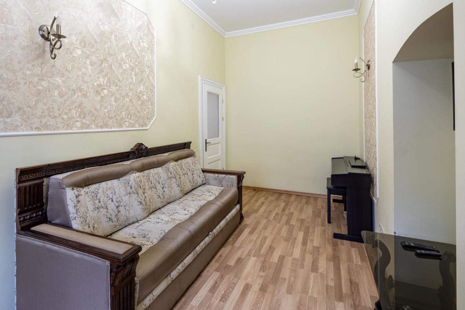 Romari Лесі Українки Apartman Lviv Kültér fotó