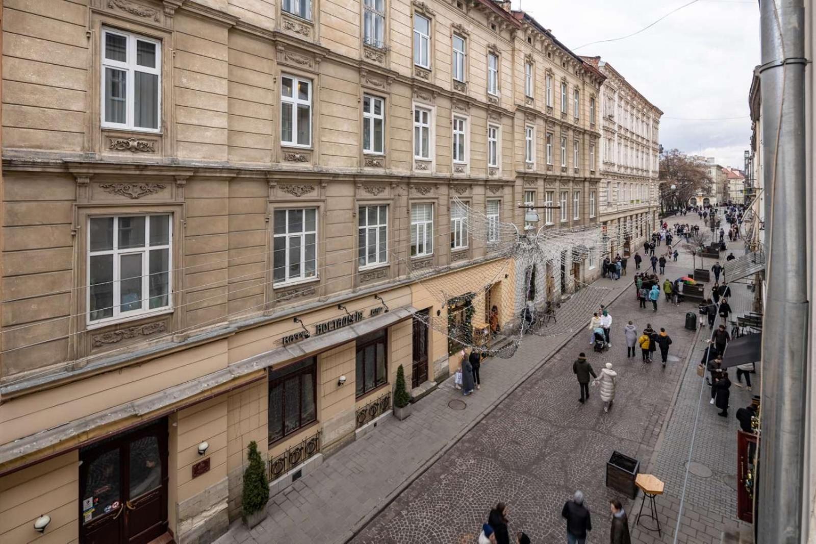 Romari Лесі Українки Apartman Lviv Kültér fotó