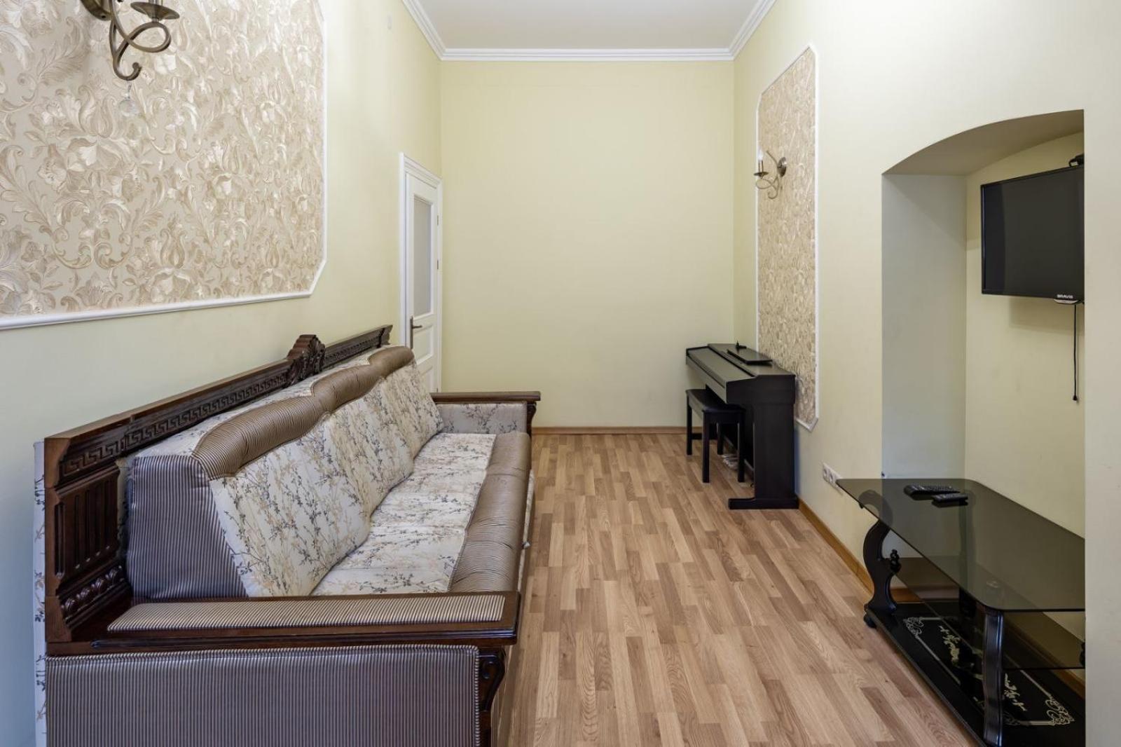 Romari Лесі Українки Apartman Lviv Kültér fotó